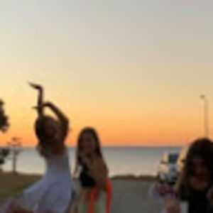 Meet your Posher, Estelle